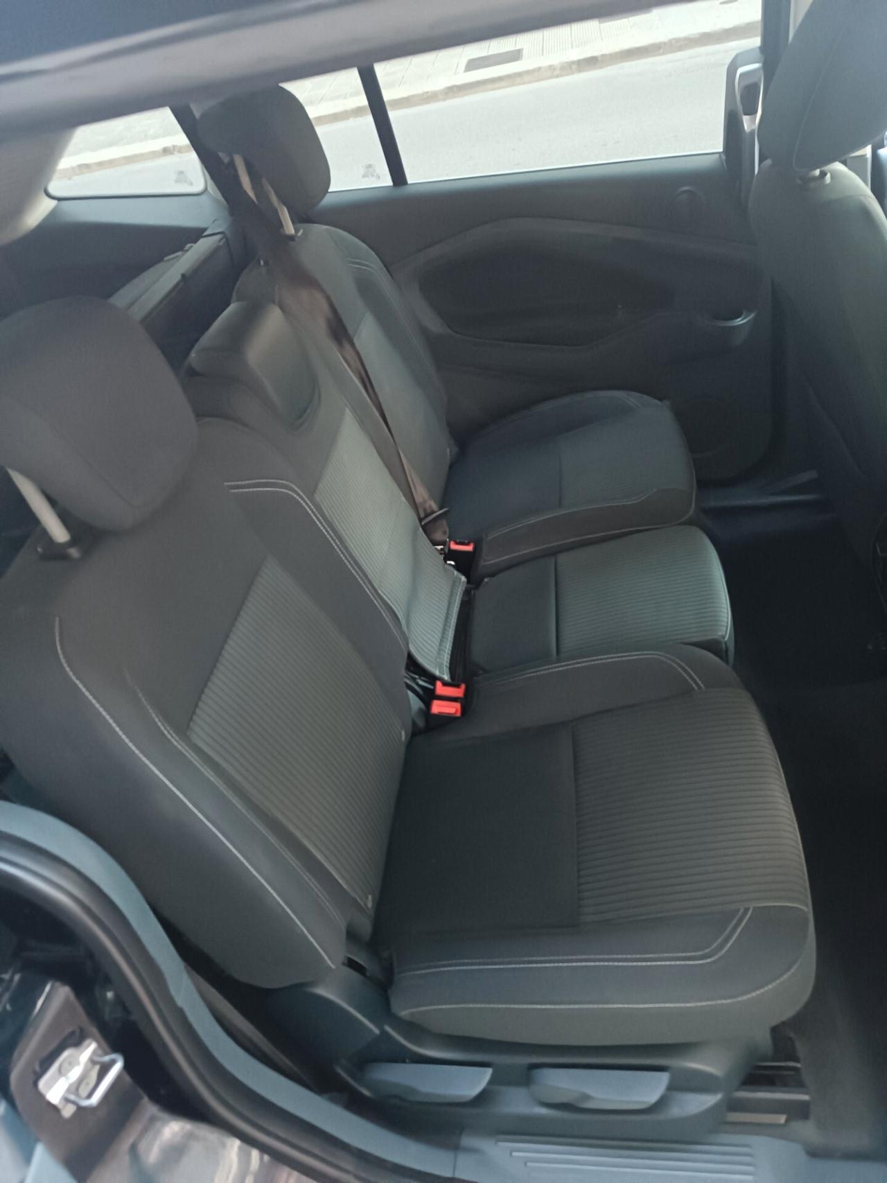 Ford C-Max 7 POSTI 1.6 TDCi 115CV TITANIUM
