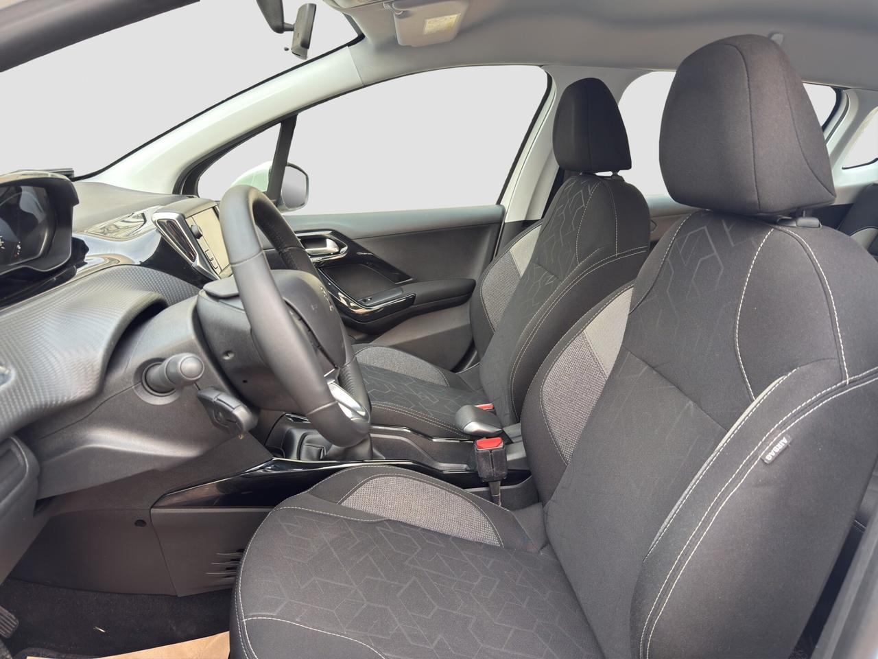 Peugeot 2008 PureTech 82 S&S Allure