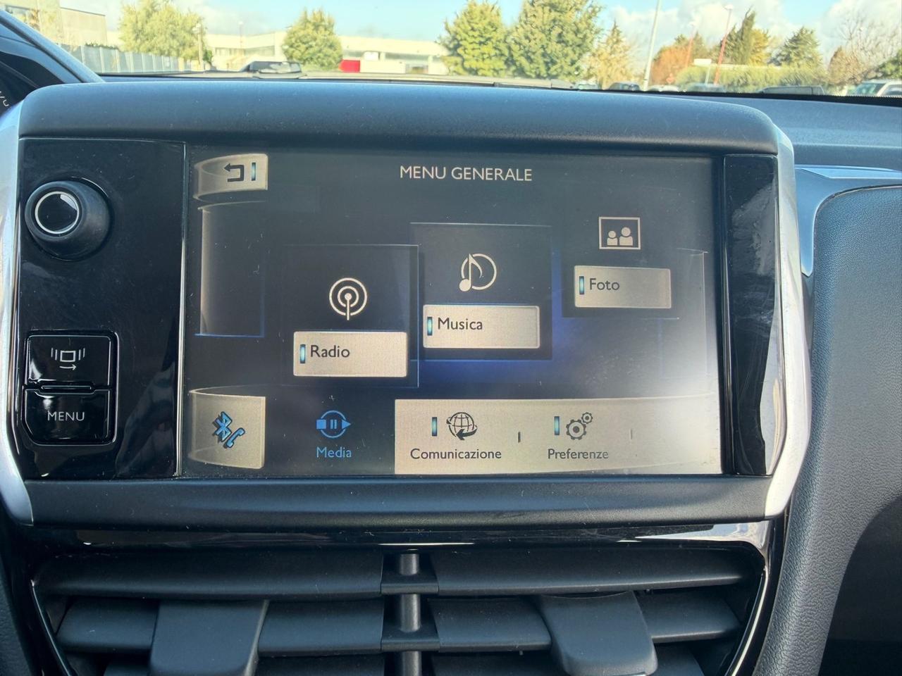 Peugeot 208 1.2 benzina. 12 mesi di garanzia