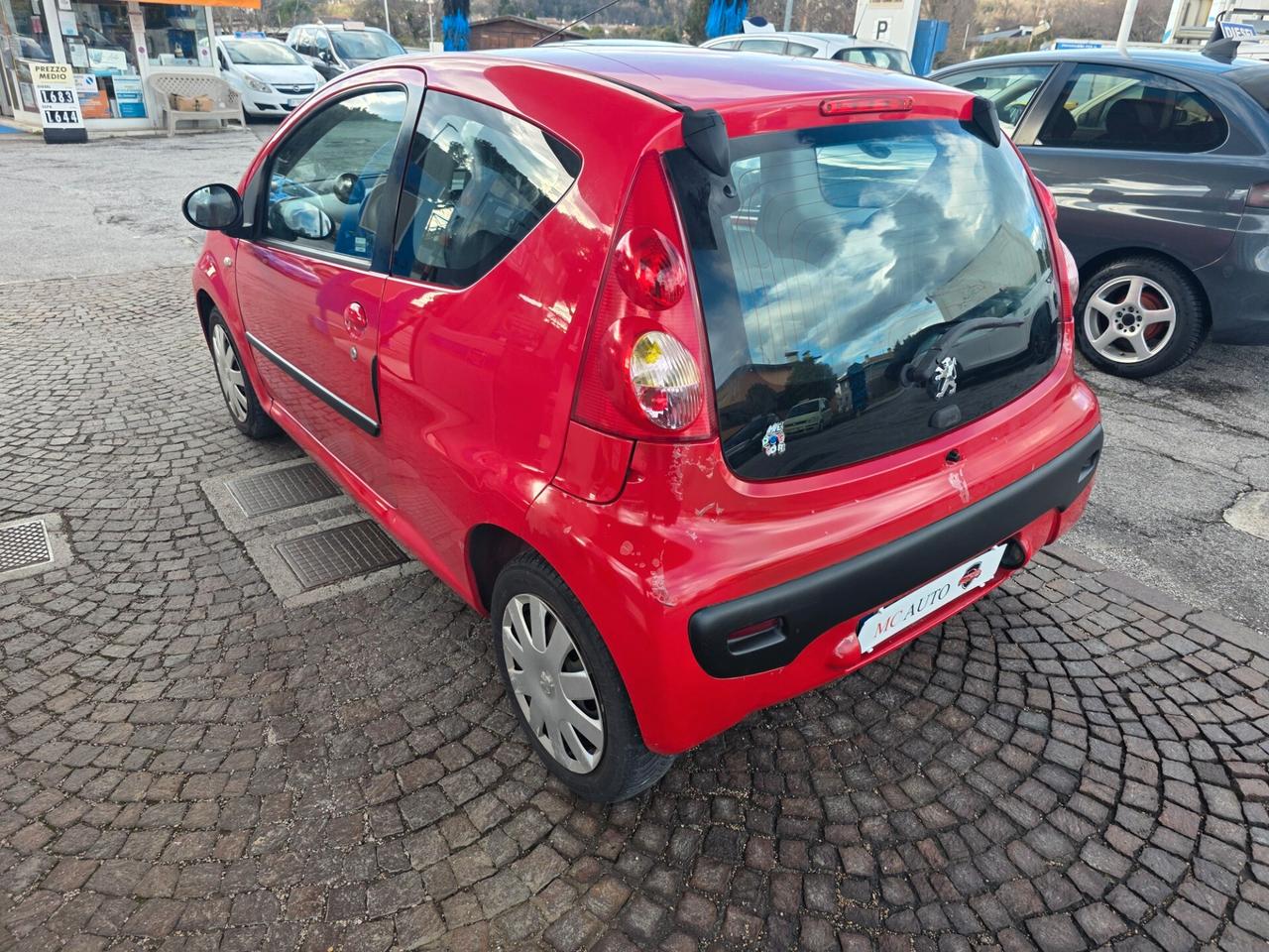 Peugeot 107 1.0 68CV 3p. Sweet Years con 190.000km