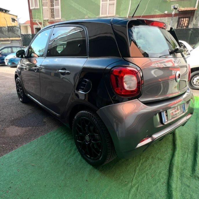 Smart ForFour 70 1.0 twinamic Superpassion