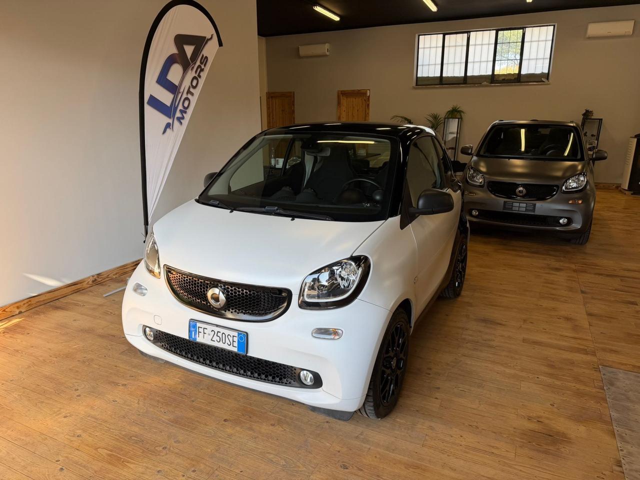 Smart ForTwo 71CV PASSION SPORTPACK JBL TWINAMIC LED 18ESIMO ANNIVERSARIO