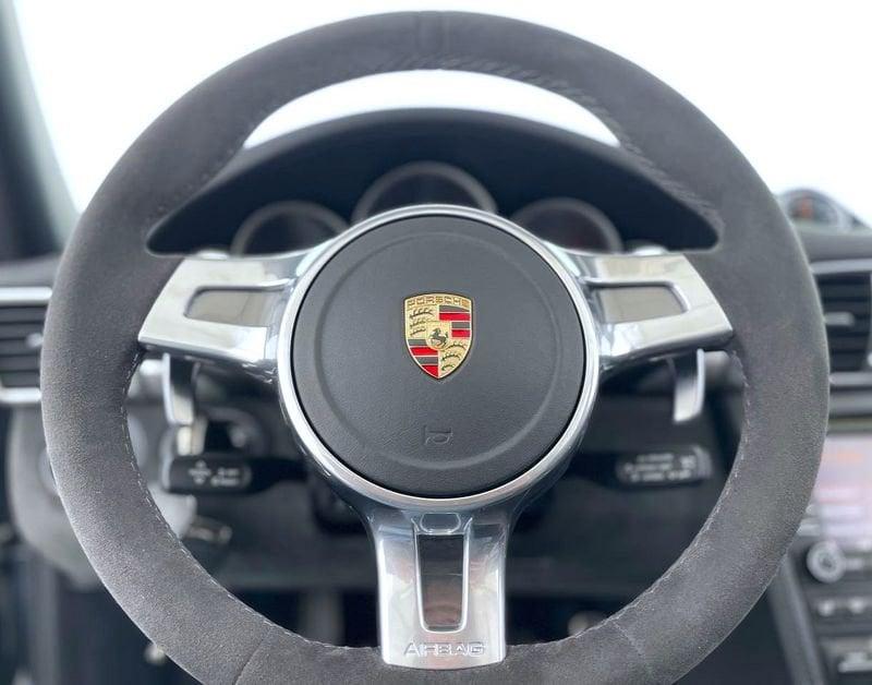 Porsche 911 CARRERA 4 Cabriolet GTS PDK