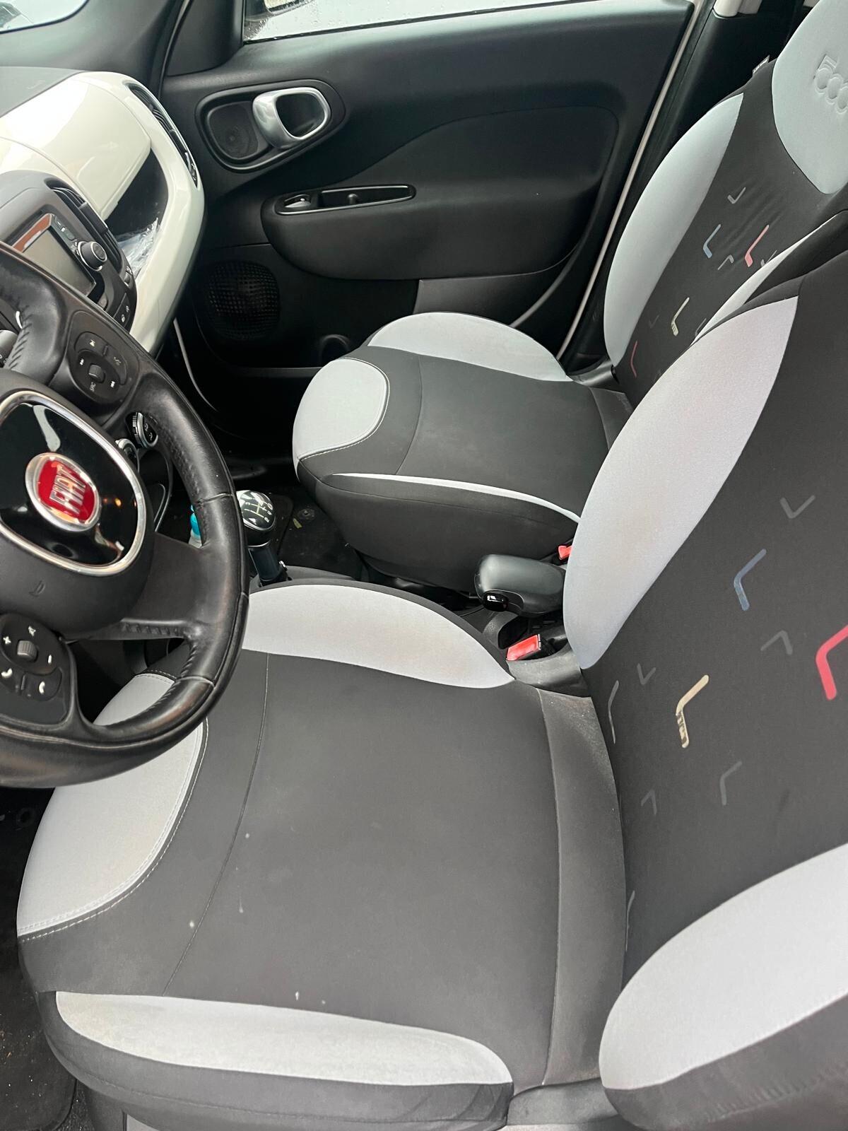 Fiat 500L Living 1.3 Multijet 95 CV Pop Star7 POSTI SOLO 68.296 KM!!! GARANZIA COMPLETA EUROPEA CONFORMGEST 12 MESI RINNOVABILE FINO A 36 MESI!!!