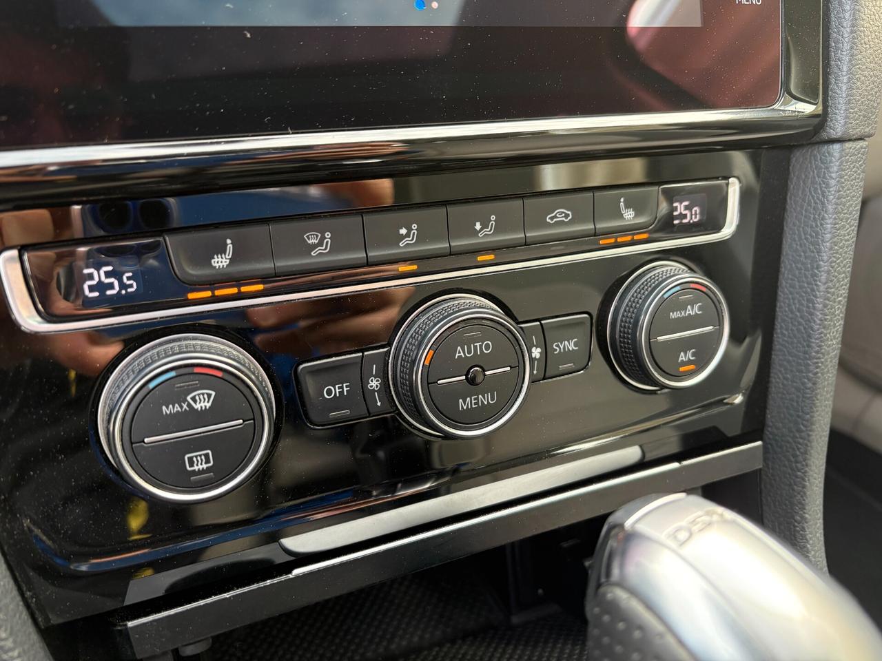 Volkswagen Golf 1.4 TGI DSG 5p. Executive BlueMotion