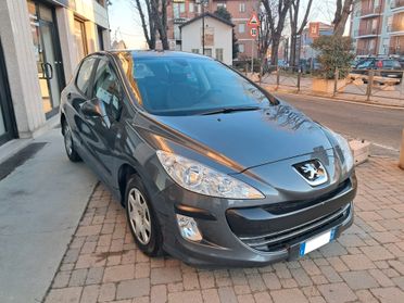 Peugeot 308 1.6 VTI PREMIUM 5P GPL