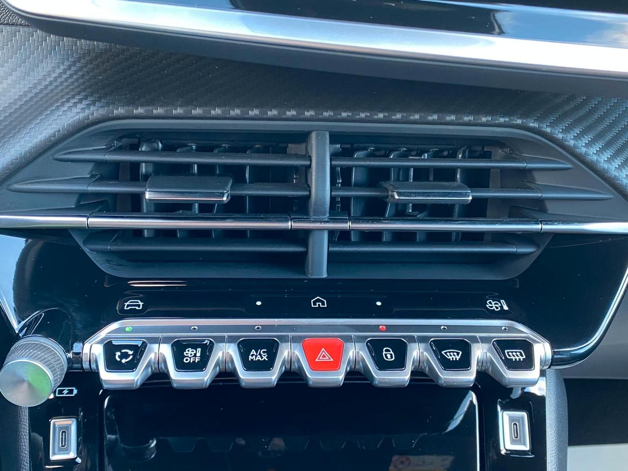 Peugeot 2008 PureTech 100 S&S Allure ''KmZero''