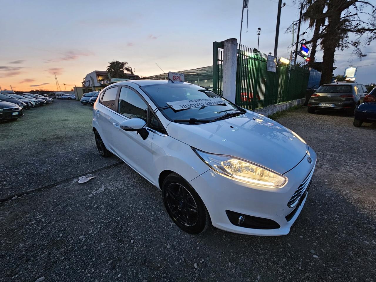 Ford Fiesta 1.4 5p. Bz.- GPL Titanium