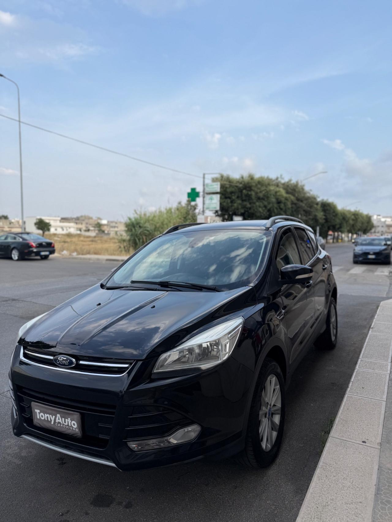 Ford Kuga 2.0 tdci Titanium 4wd 140cv powershift NAVI,PELLE,CAMBIO AUTOMATICO SOSTITUITO NUOVO 05/2025