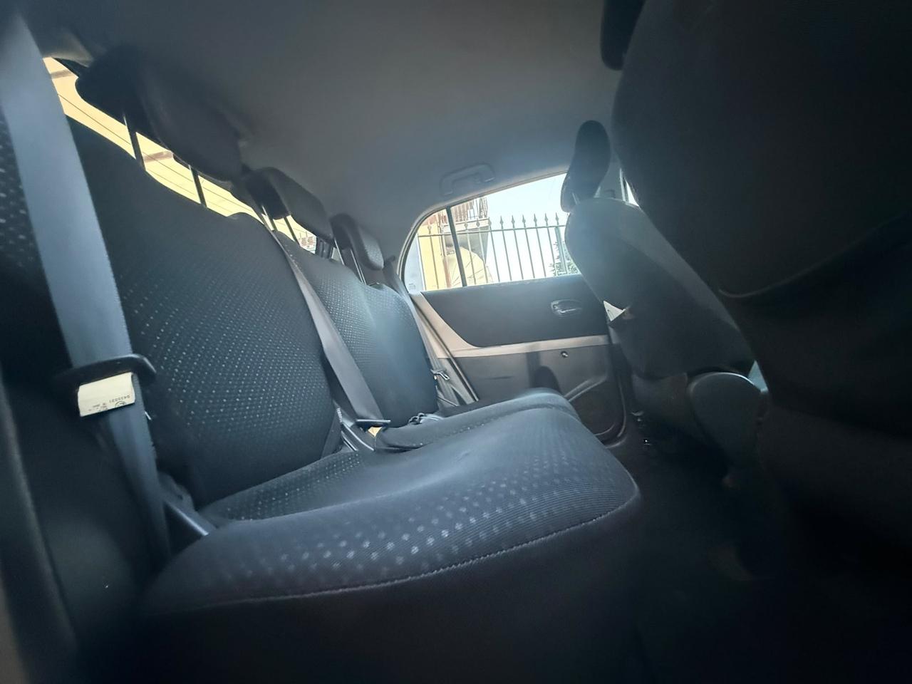 Toyota Yaris 1.3 5 porte Sol