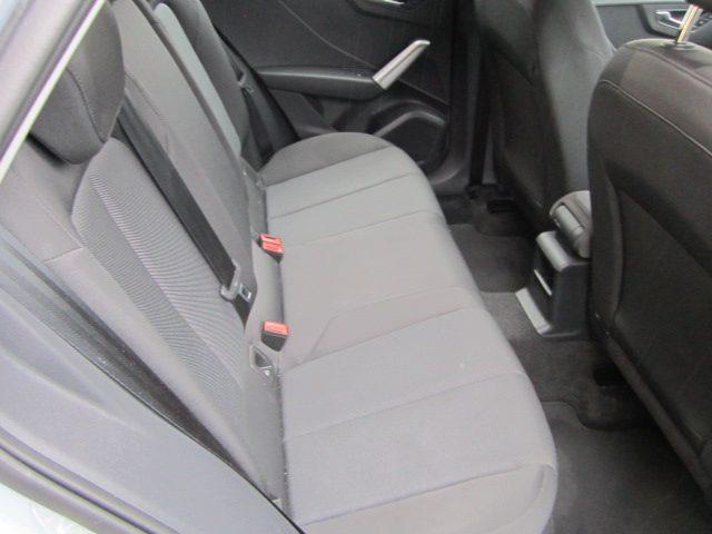 AUDI Q2 35 TDI S tronic Business