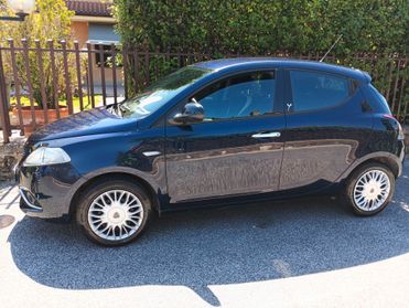 Lancia Ypsilon 1.2 69 CV 5 porte Gold km 47000