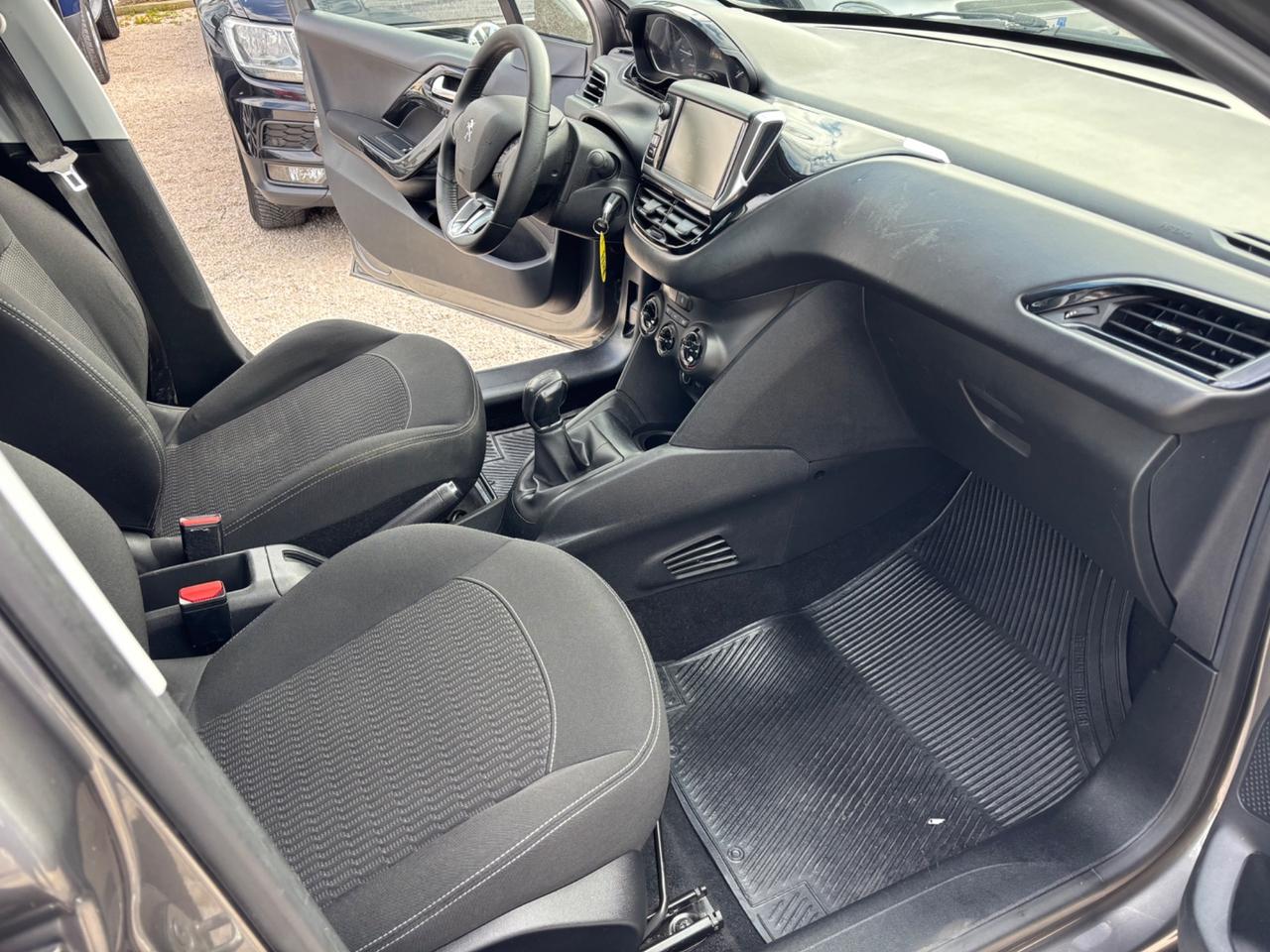 PEUGEOT 208 1.2 82CV ALLURE 12 GARANZIA