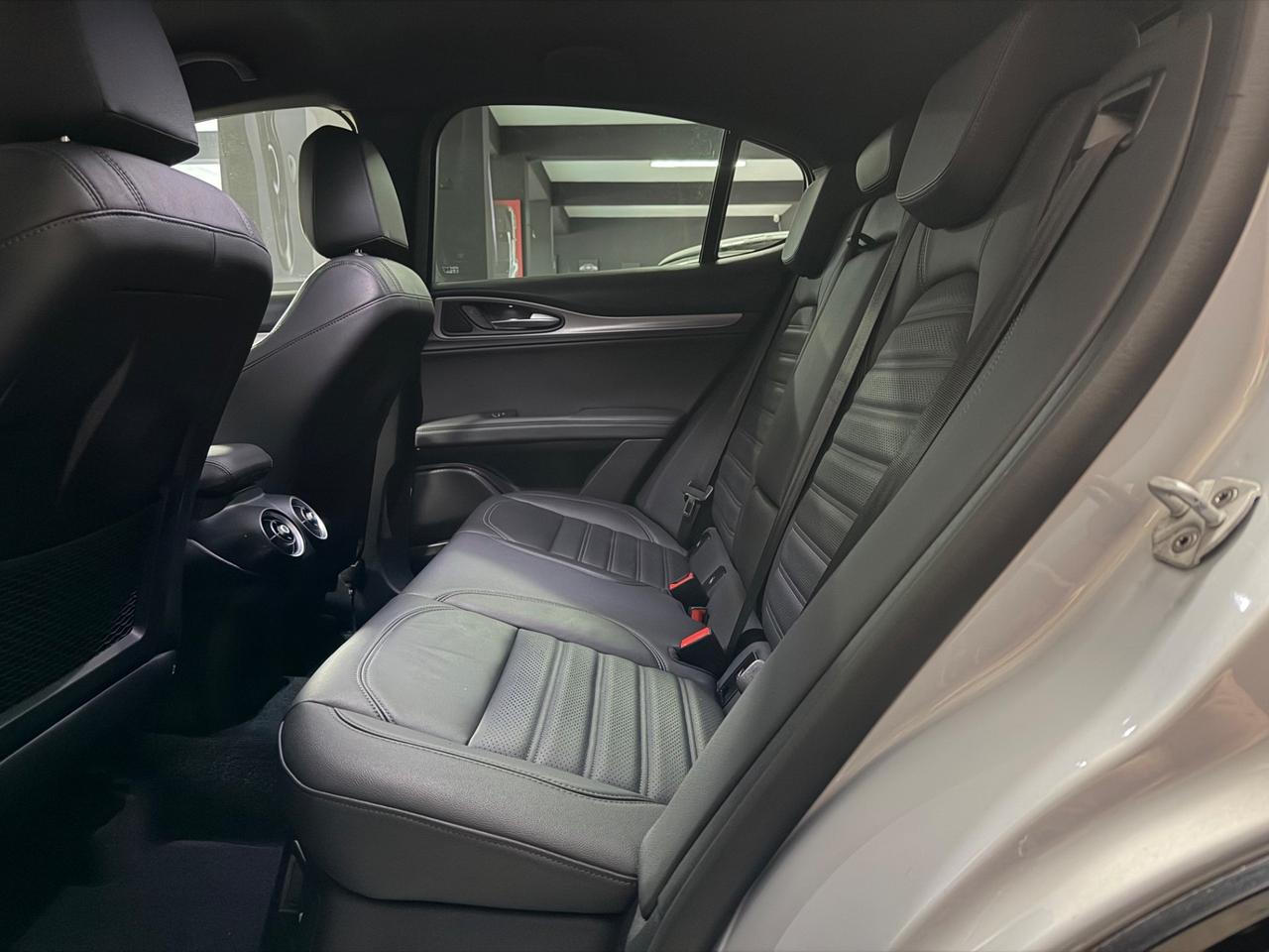 Alfa Romeo Stelvio 2.2 Turbodiesel (210) AT8 Q4 Veloce