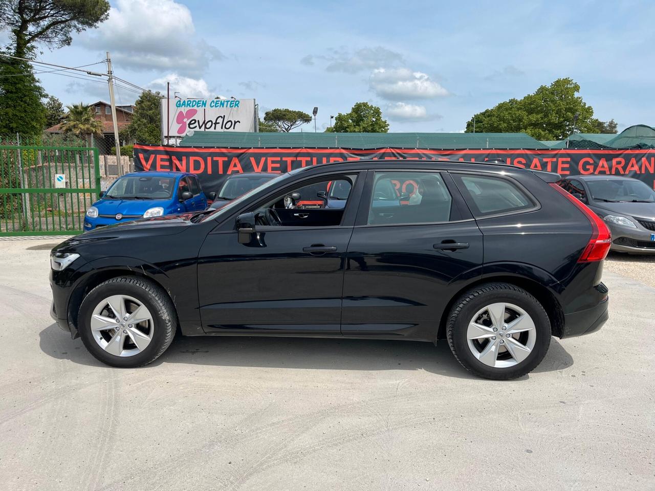 Volvo XC 60 B4 automatico Essential - Unico proprietario - 60.782 km