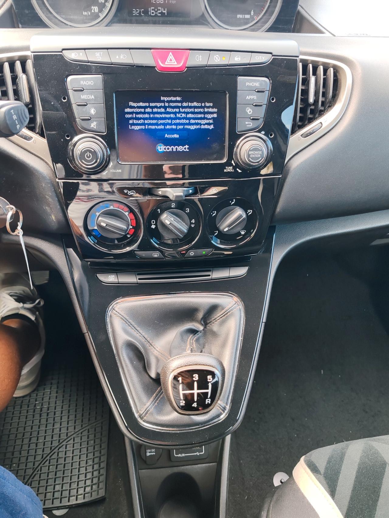 Lancia Ypsilon 1.3 MJT 16v S&S Gold