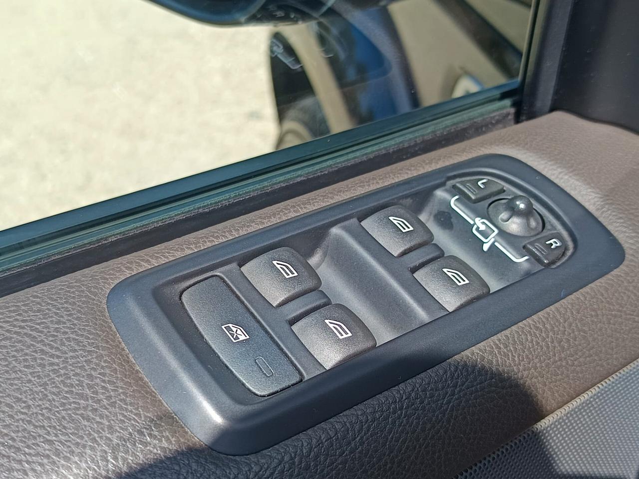 Land Rover Discovery 2015 - 3.0 SDV6 HSE LB AUTOMOBILI