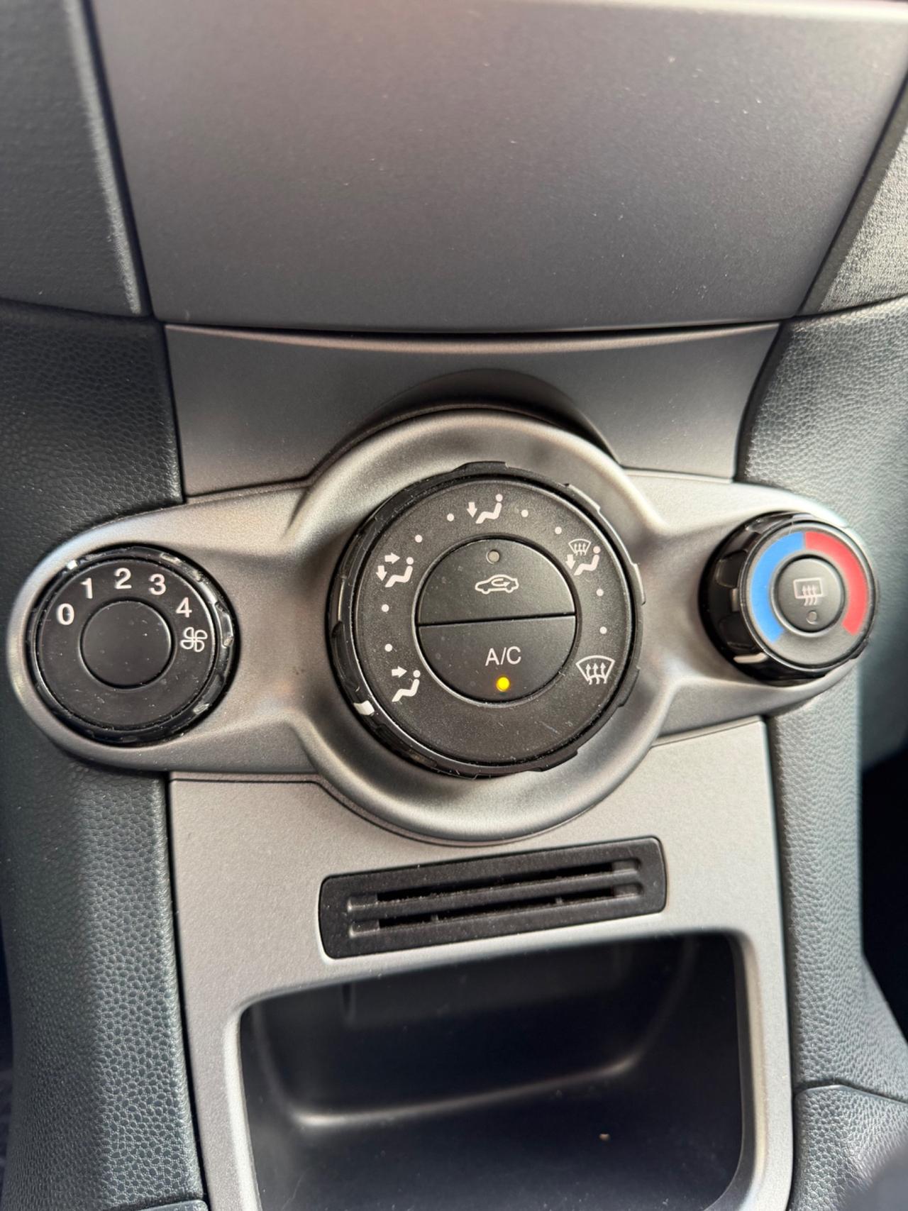 Ford Fiesta 1.2 Neopatentati Euro 5