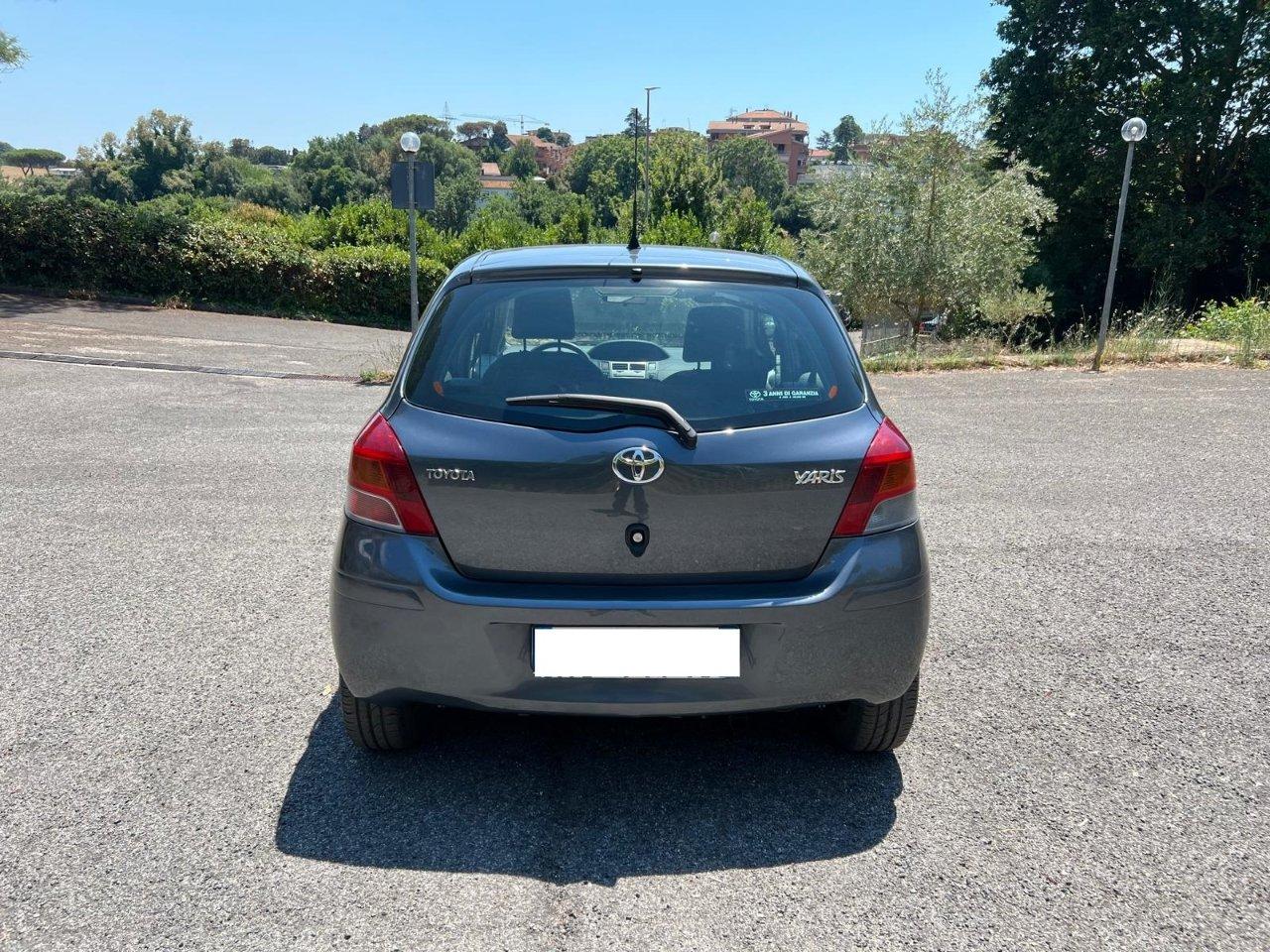 Toyota Yaris 5 Porte Yaris 5p 1.3 dual Sol my10 km 70000!