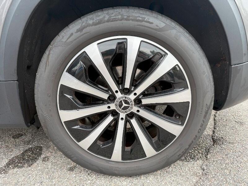 MERCEDES GLB (X247) GLB 200 d Automati...