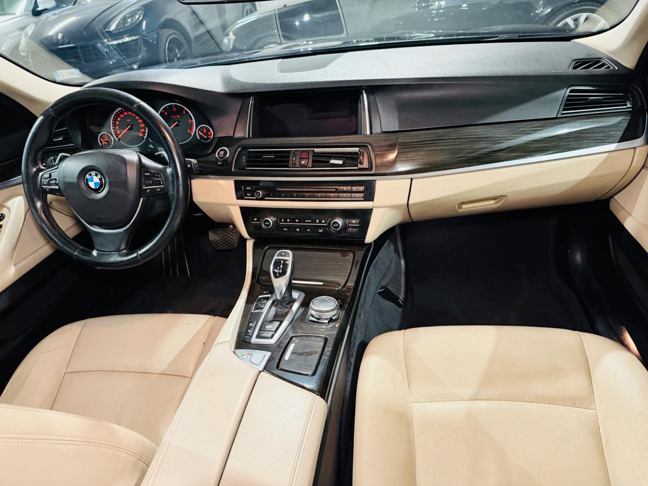 Bmw 525d xDrive Touring Luxury*218 CV*FULL*