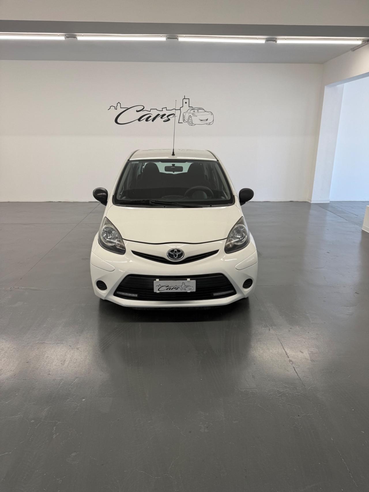 Toyota Aygo 1.0 12V VVT-i 5 porte Lounge Connect