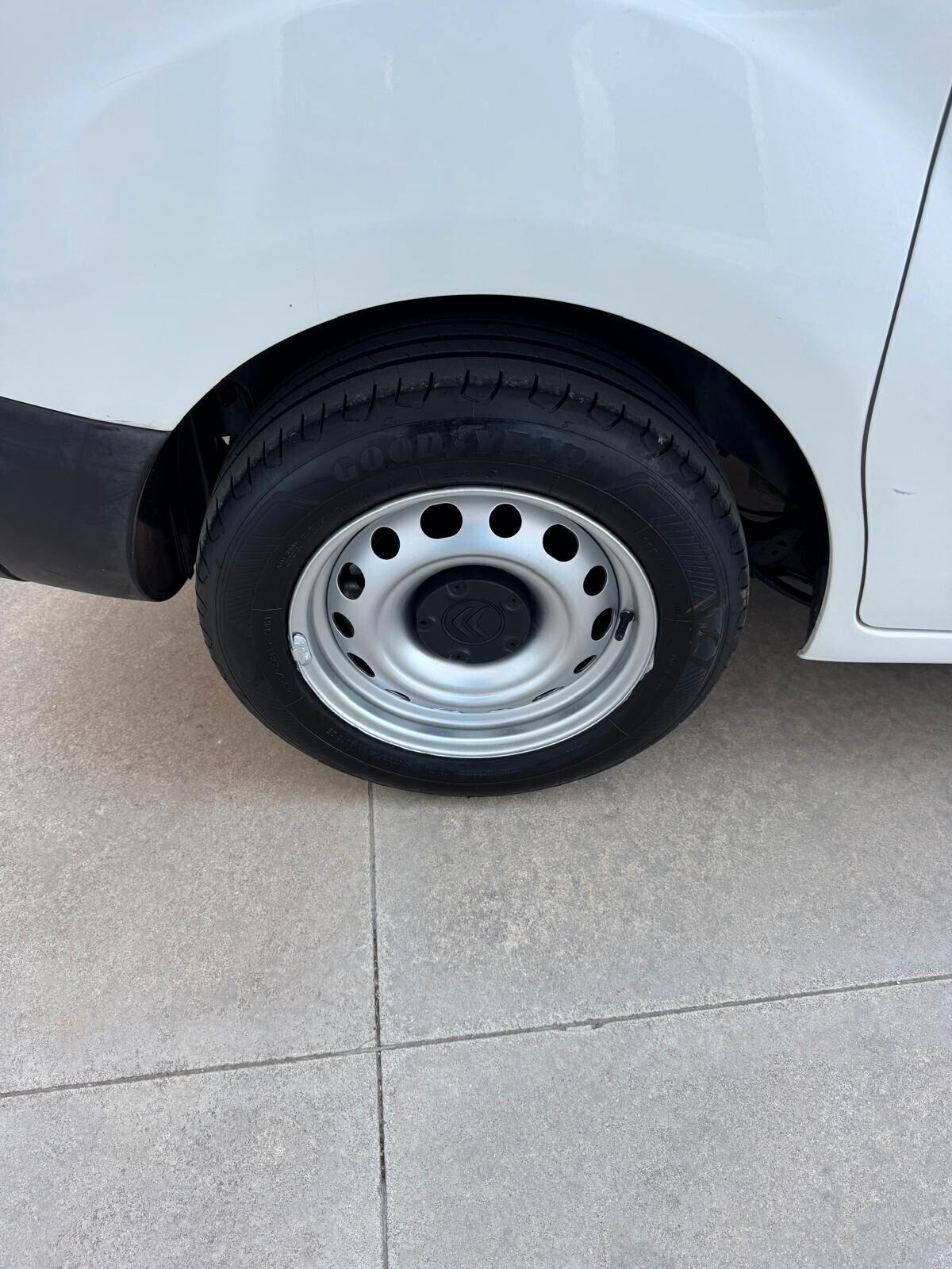 Citroen Berlingo BlueHDi 75 Van 3 posti Club L1