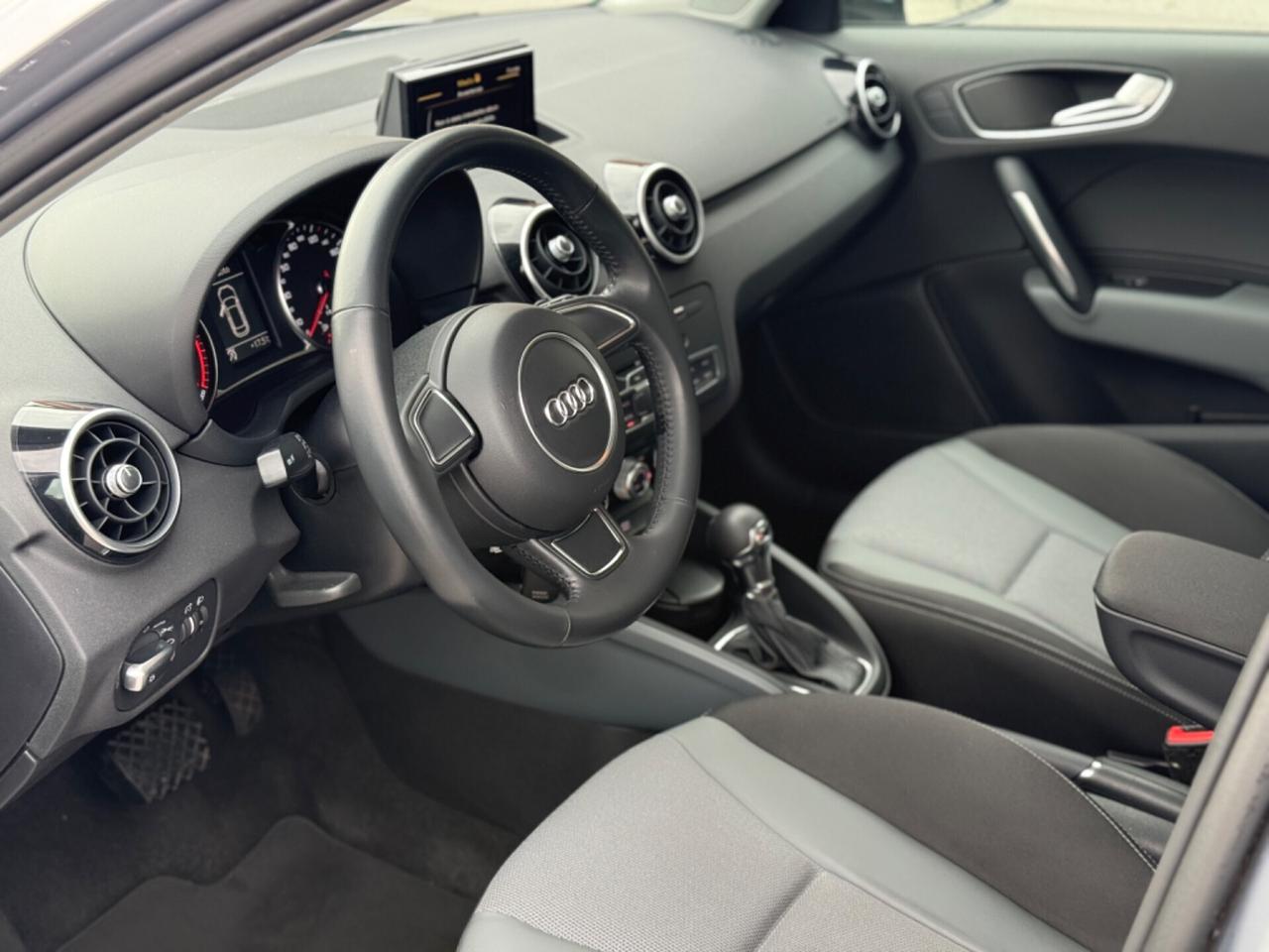 Audi A1 Sportback 1.4 tfsi 49.000KM ORIGINALI!