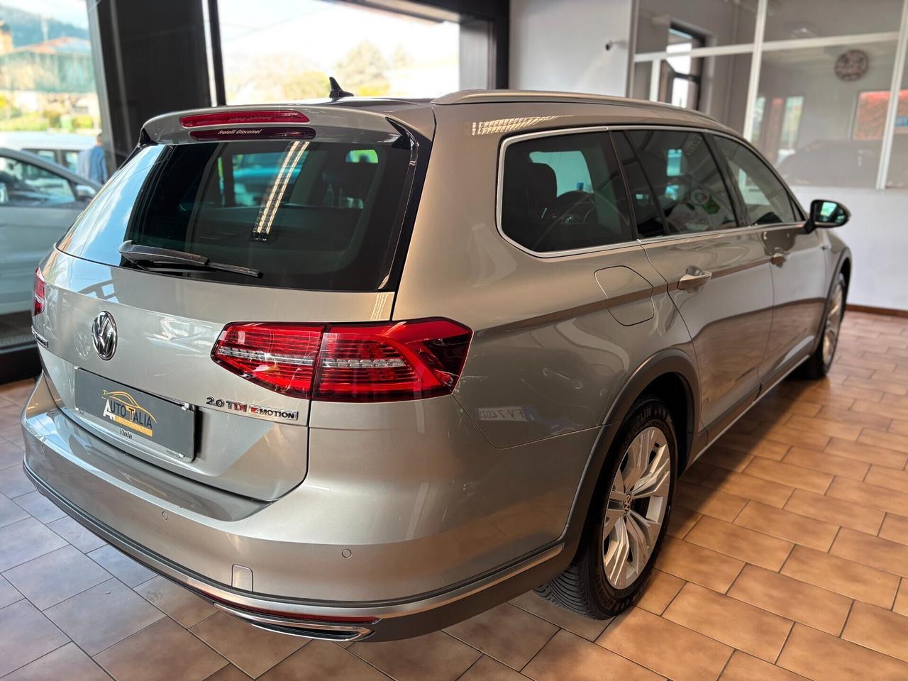 Volkswagen Passat Alltrack 2.0 tdi 4motion 190cv *TAGLIANDI CERTIFICATI VW*