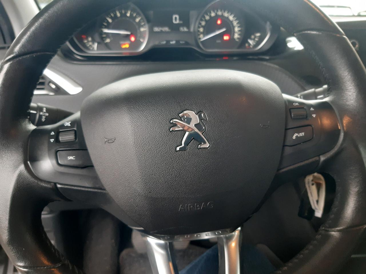 Peugeot 2008 PureTech 82 Allure