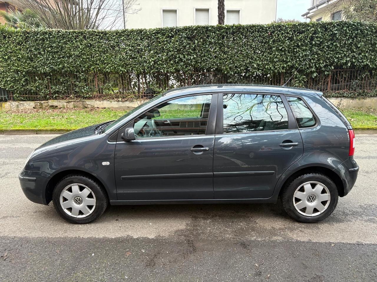 Volkswagen Polo 1.4/75CV 16V 5p. Sportline