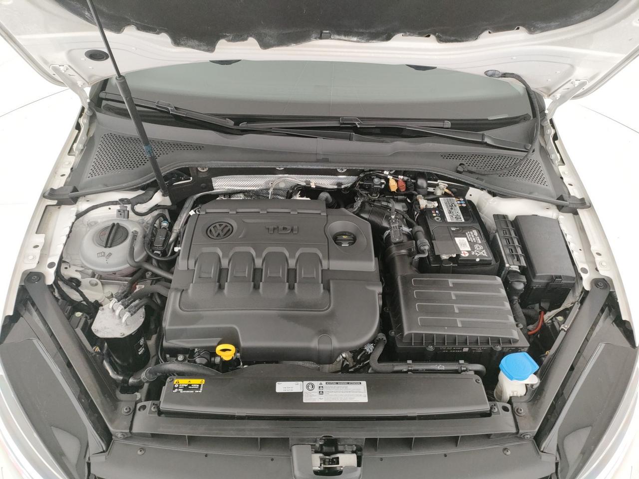 Volkswagen Golf 5p 1.6 tdi sport 115cv