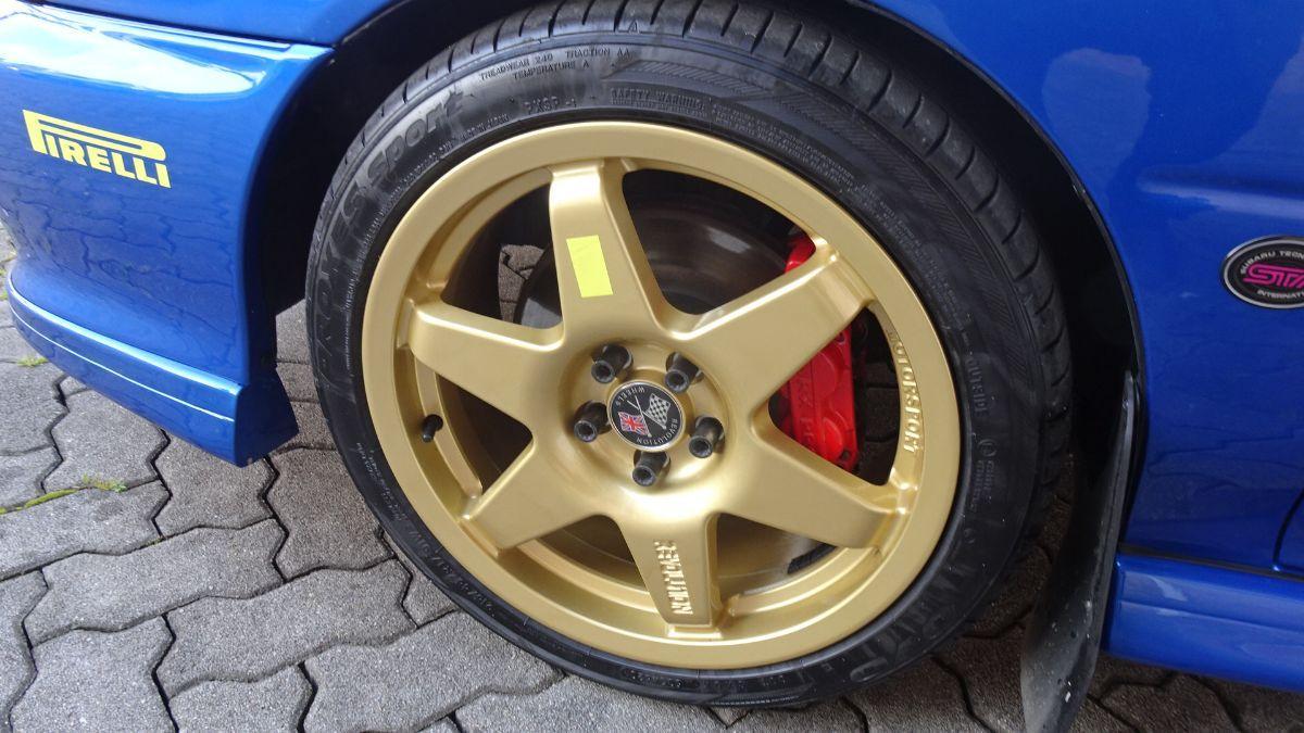 SUBARU - Impreza - 2.0 WRX LIVREA 555