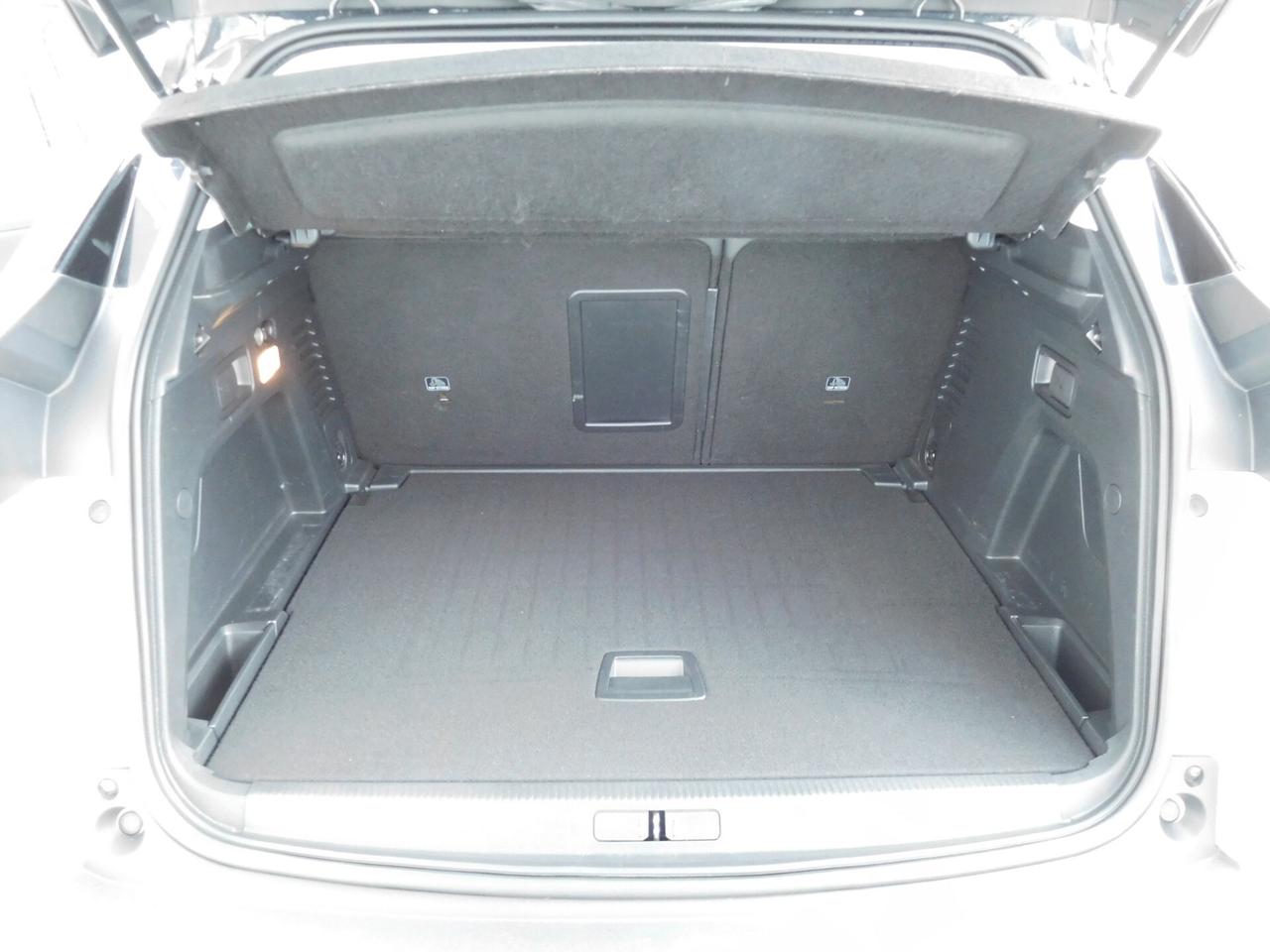 Peugeot 3008 BlueHDi 130 S&S EAT8 Allure