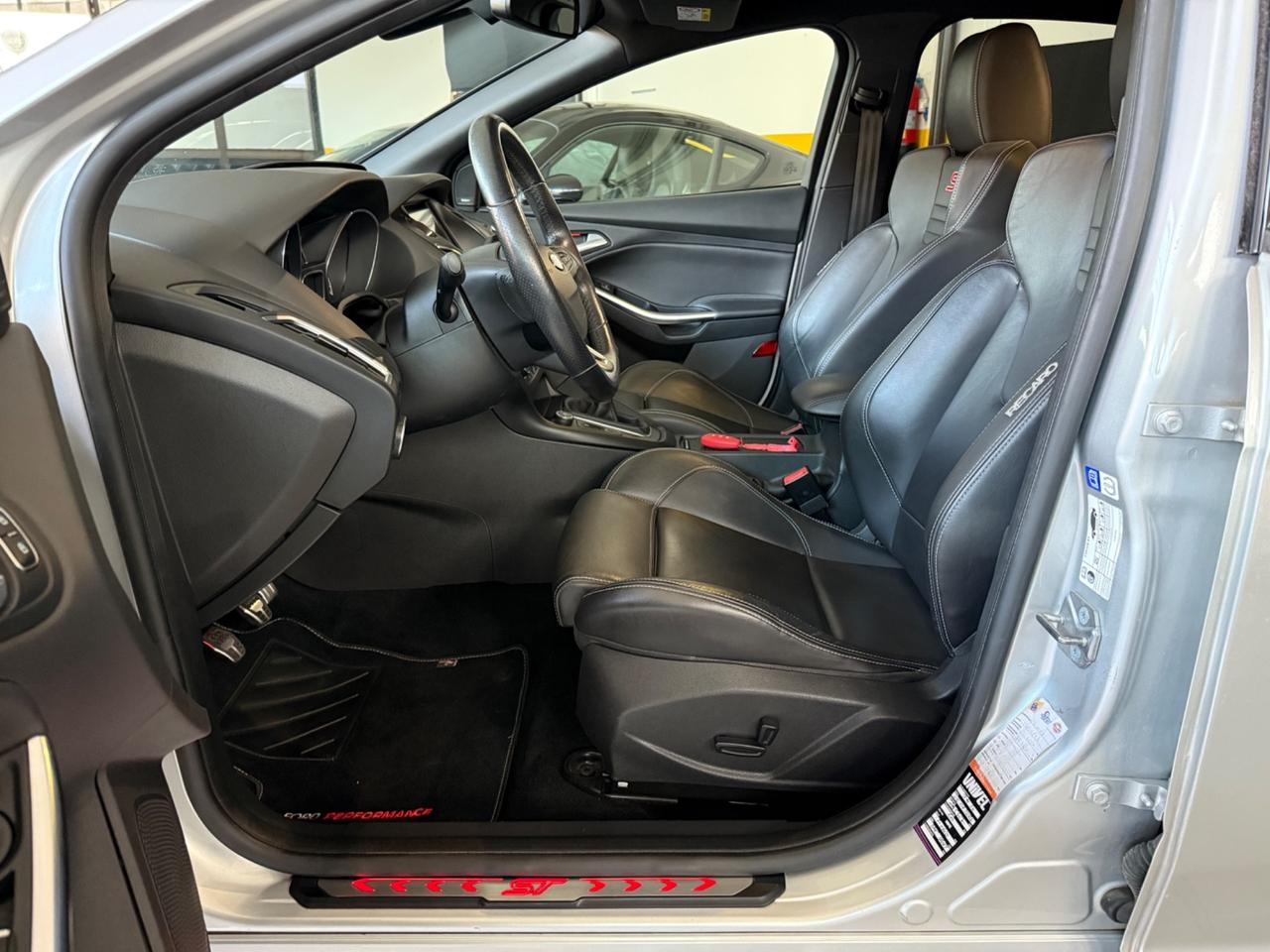 Ford Focus st 2.0 EcoBoost 250 CV stage1 +