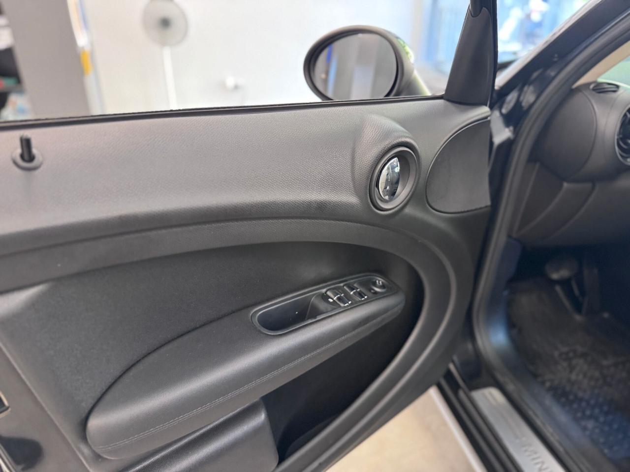 Mini Cooper Countryman 2.0 D ALL4 Automatica