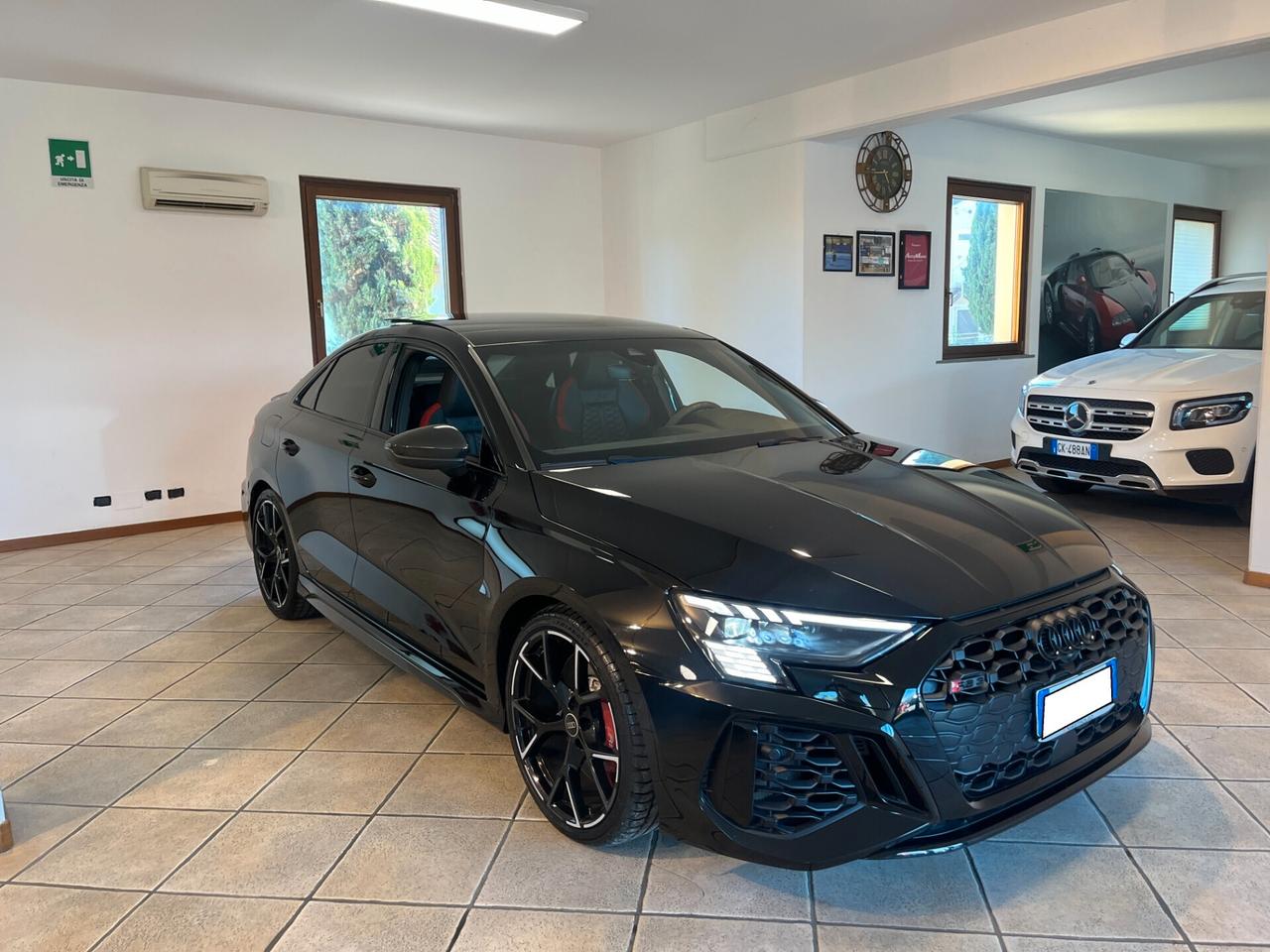 Audi A3 RS 3 Sedan TFSI quattro S tronic
