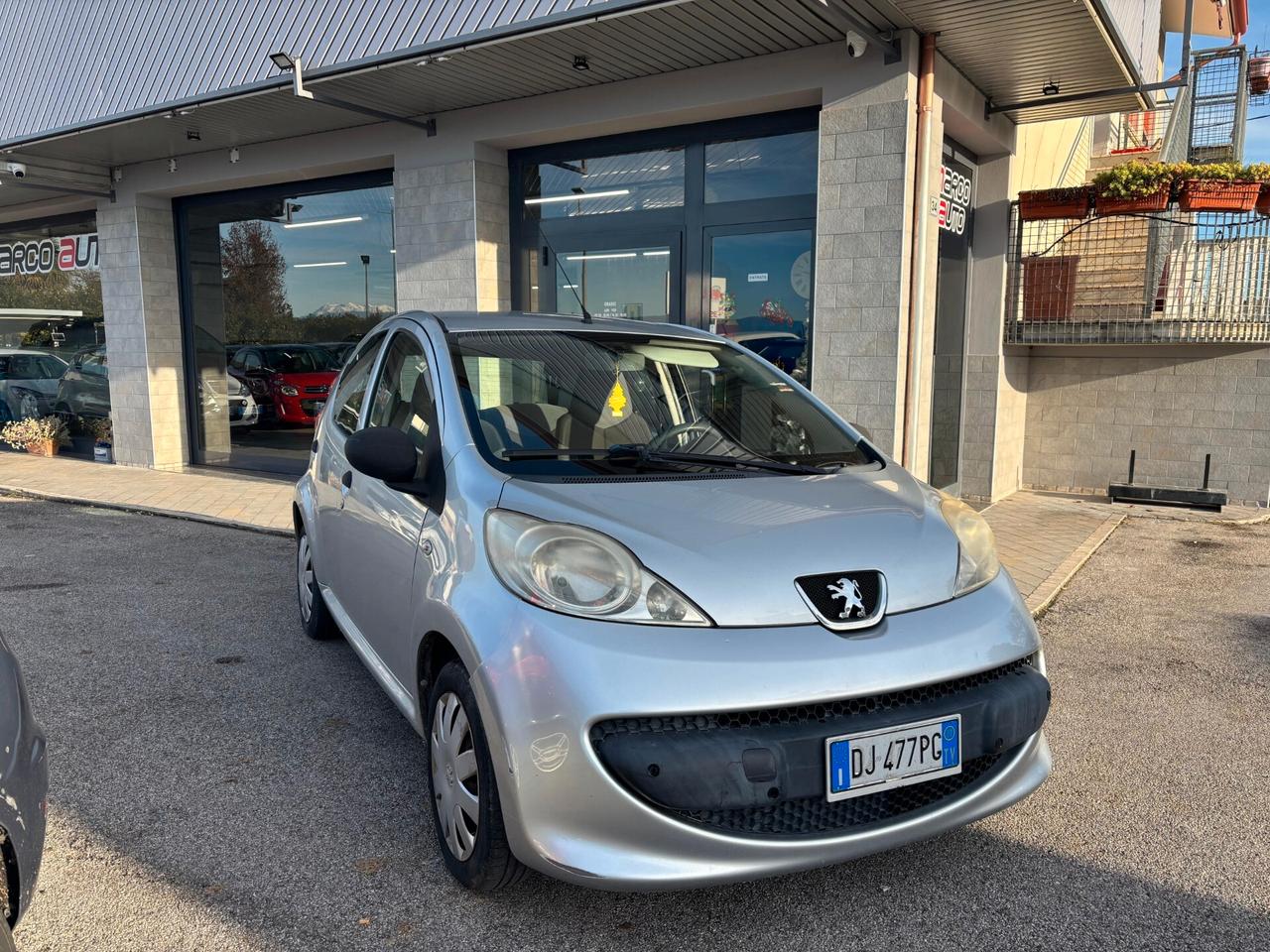 Peugeot 107 1.0 Benzina Neopatentati