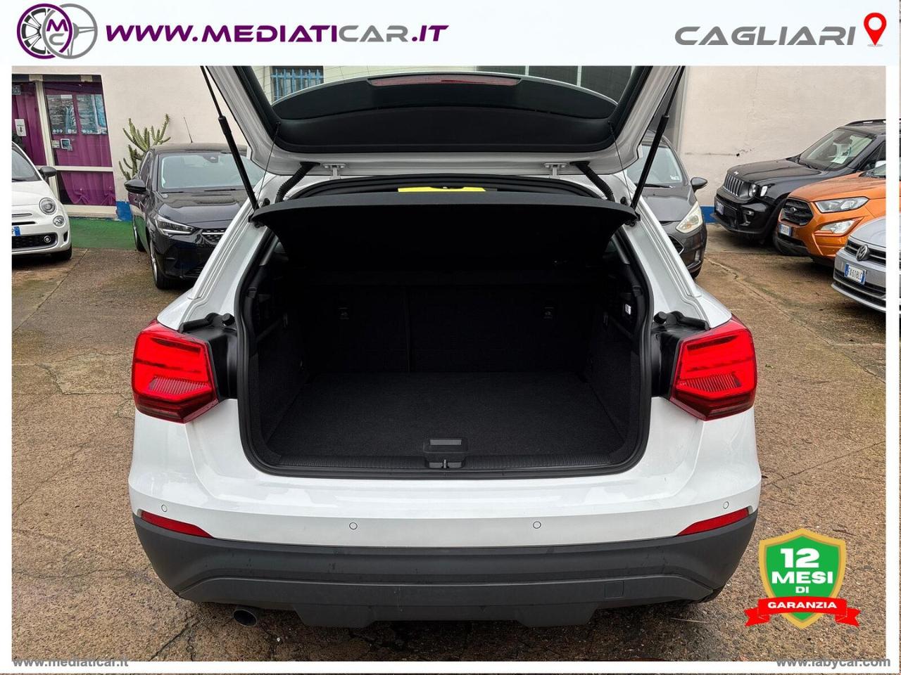 AUDI Q2 30 TDI S tronic Identity Black