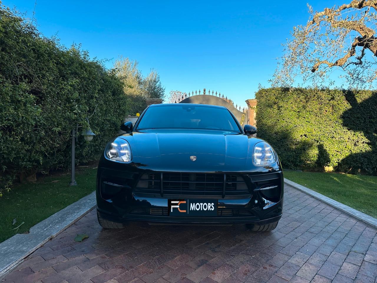 Porsche Macan 2.0 245cv TETTO-SPORT CRONO-PELLE-SCARICO-20"-FULL