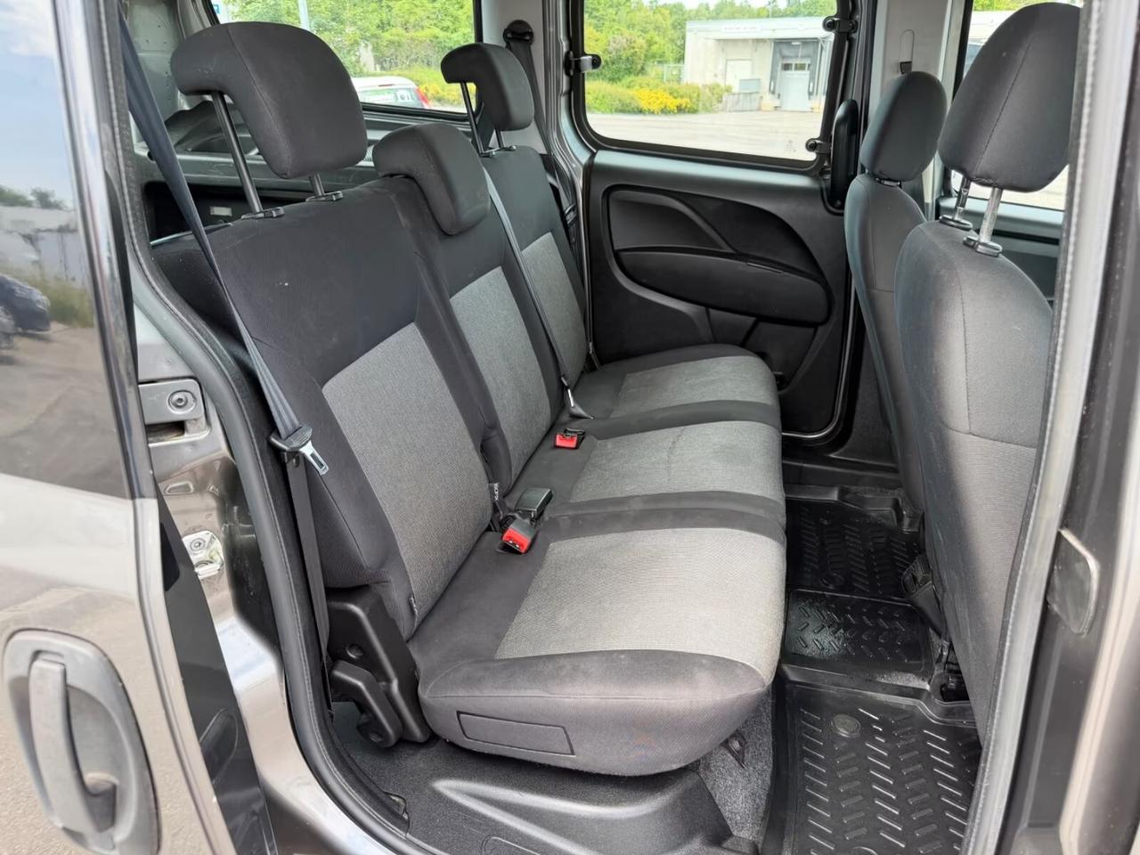 Fiat Doblo Maxi 2.0 MultiJet 135-POSTI 5*CLIMA