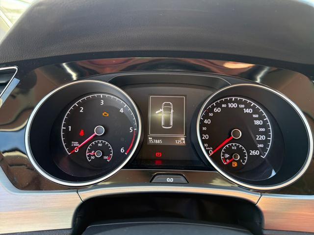 VOLKSWAGEN Touran 2.0 TDI 150 CV SCR 7 POSTI