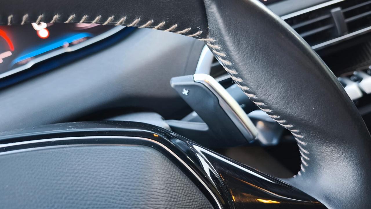 Peugeot 3008 BlueHDi 130 S&S EAT8 Active Pack