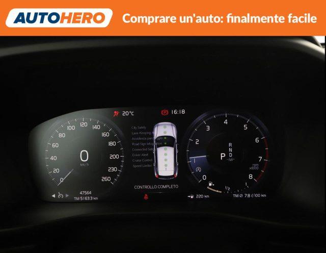 VOLVO XC40 T3 Momentum Core