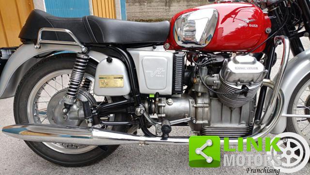 MOTO GUZZI V7 700 prima serie