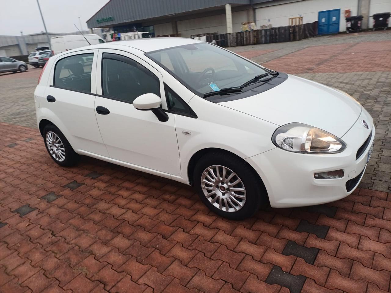Fiat Punto 1.3 MJT II SeS 95 CV 5P Lounge