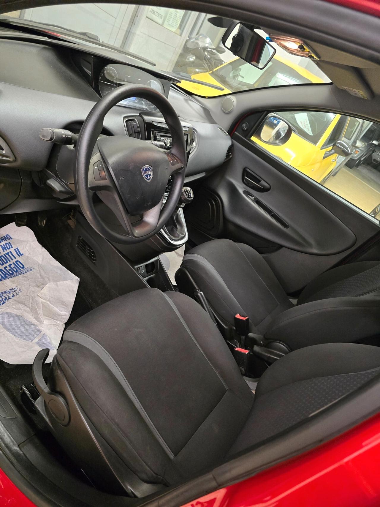 Lancia Ypsilon 1.2 69 CV 5 porte GPL Ecochic Gold