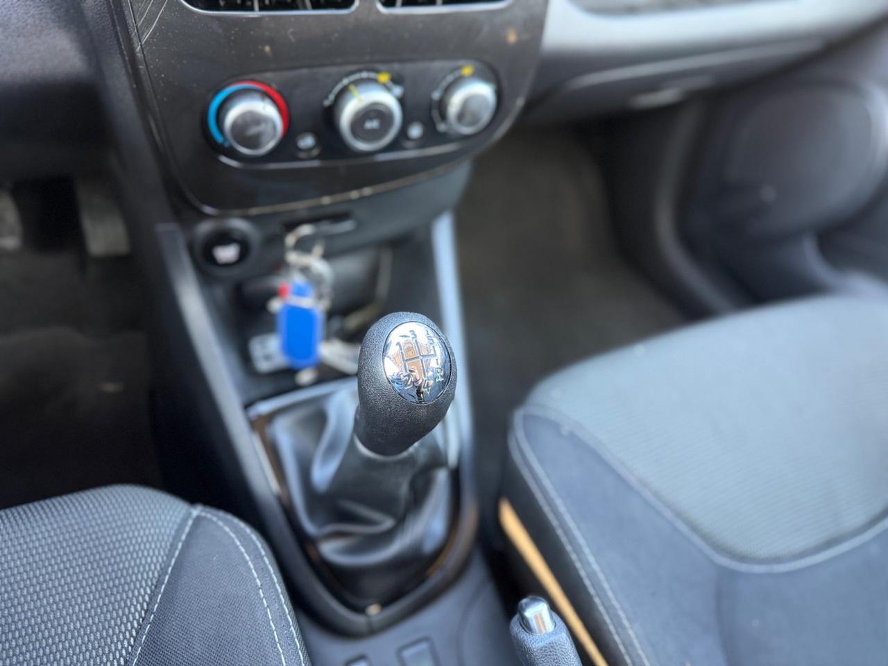 Renault Clio 1.5 dCi 8V 90CV Start&Stop 83gr 5 porte EcoBusiness