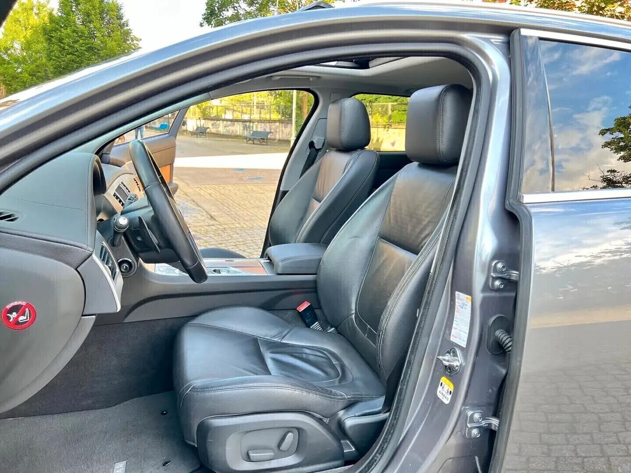 Jaguar XF Sportbrake 3.0 D V6 Premium Luxury