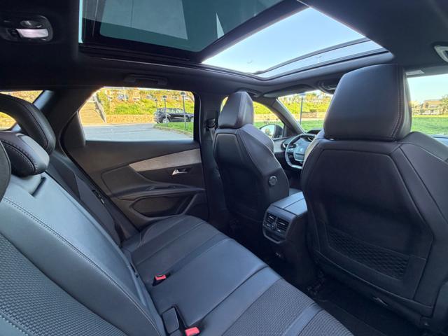 PEUGEOT 3008 HDi 130CV GT AUTO+TETTO APRIB+PELLE+18+RCAM+2PDC